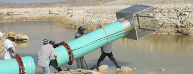 Lakewood Country Club - Pumpstation intake screen installation Irrigation pumpstation intake box screen set